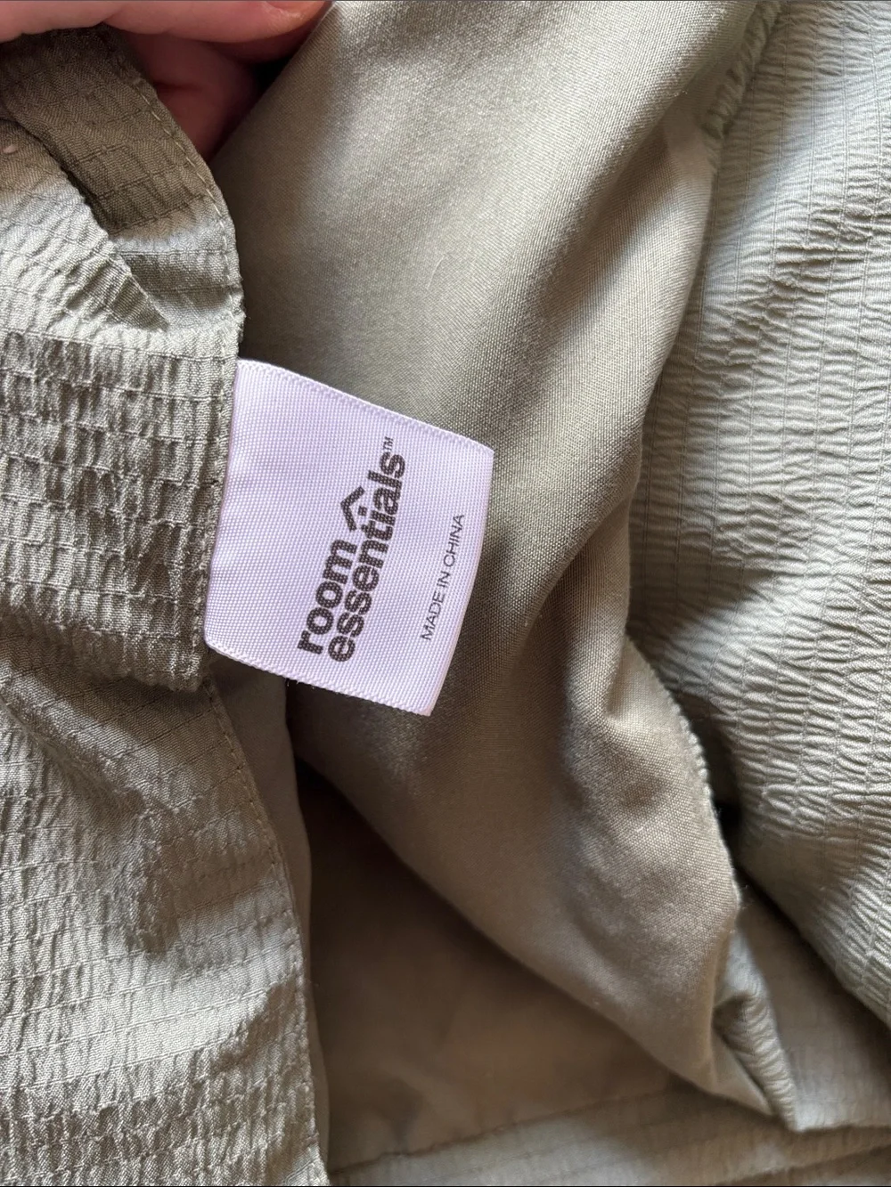 Room Essentials King Sized Blanket + 1 Standard Sham